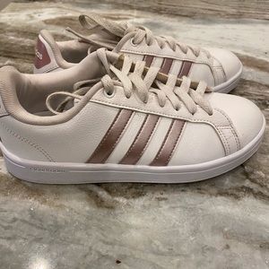 Adidas Grand Court Shoes